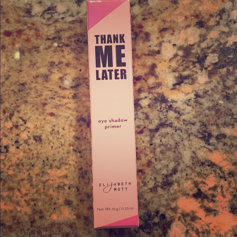 Eye shadow primer